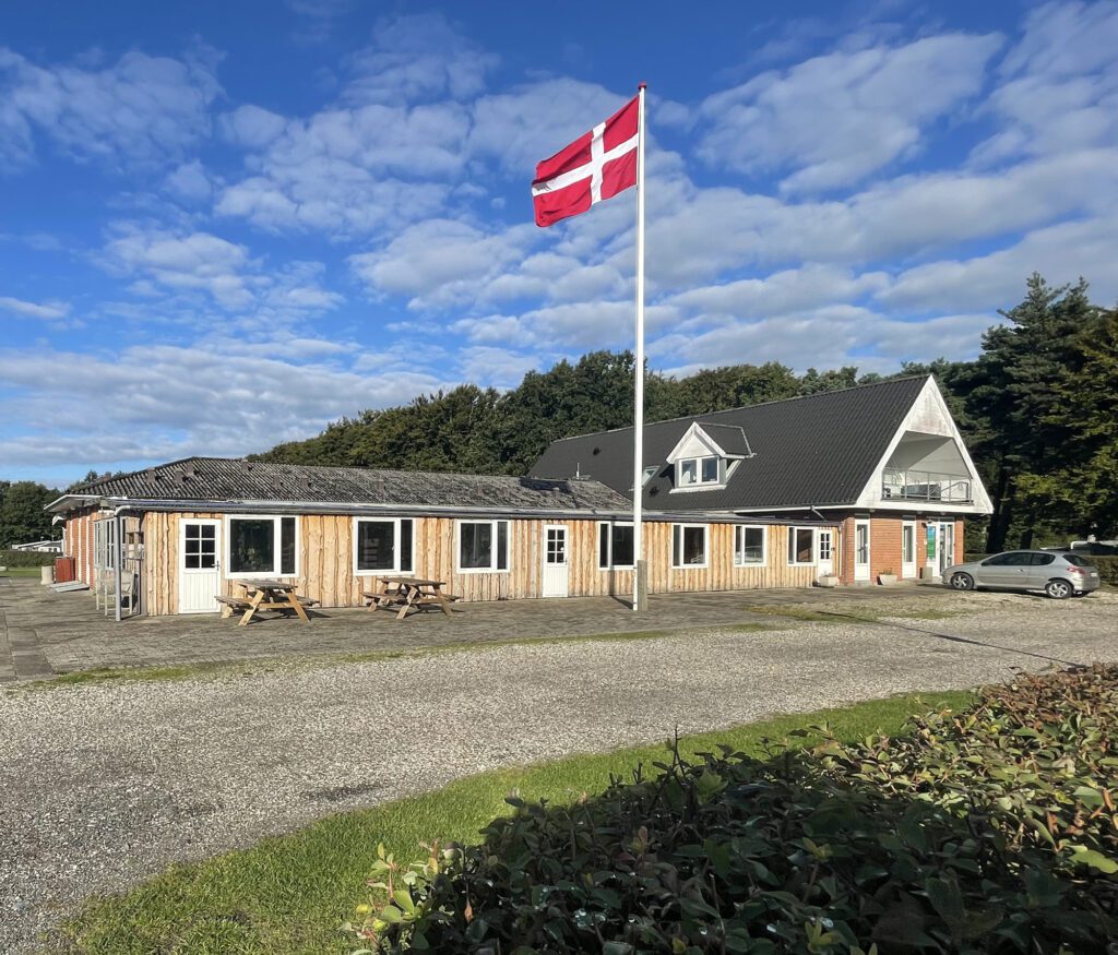 Reception og lejligheden på Løgstør Camping